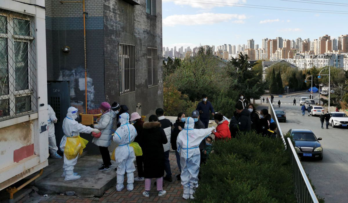 People line up for nucleic acid testing in Dalian